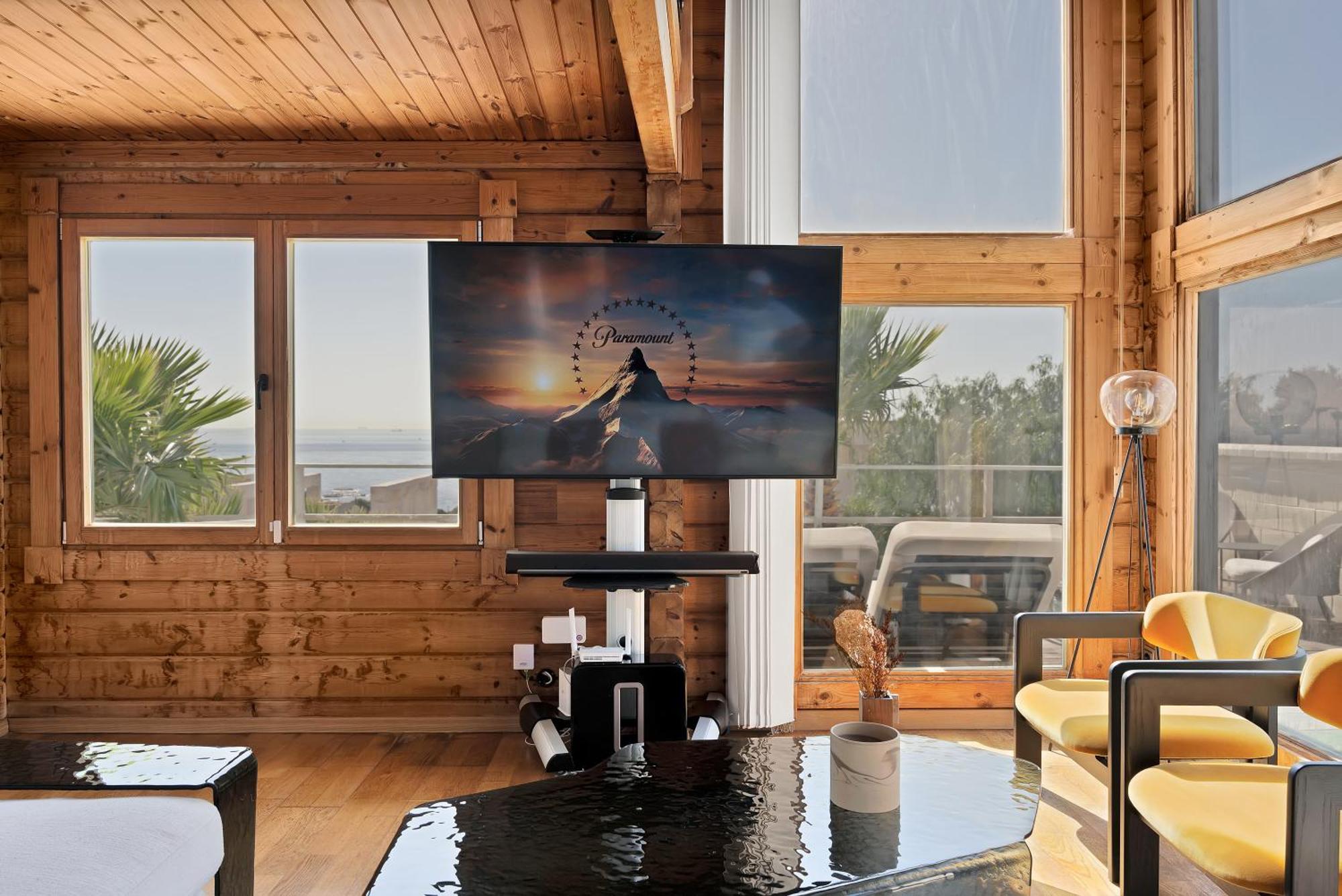 Increible Villa De Madera Con Vistas Al Mar アルヘシラス エクステリア 写真