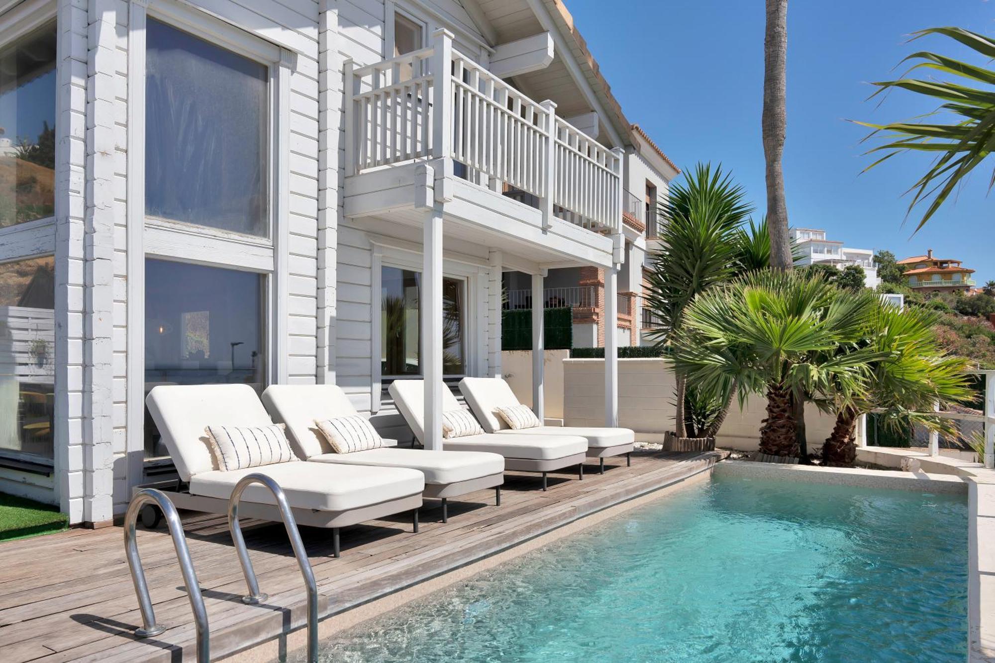 Increible Villa De Madera Con Vistas Al Mar アルヘシラス エクステリア 写真